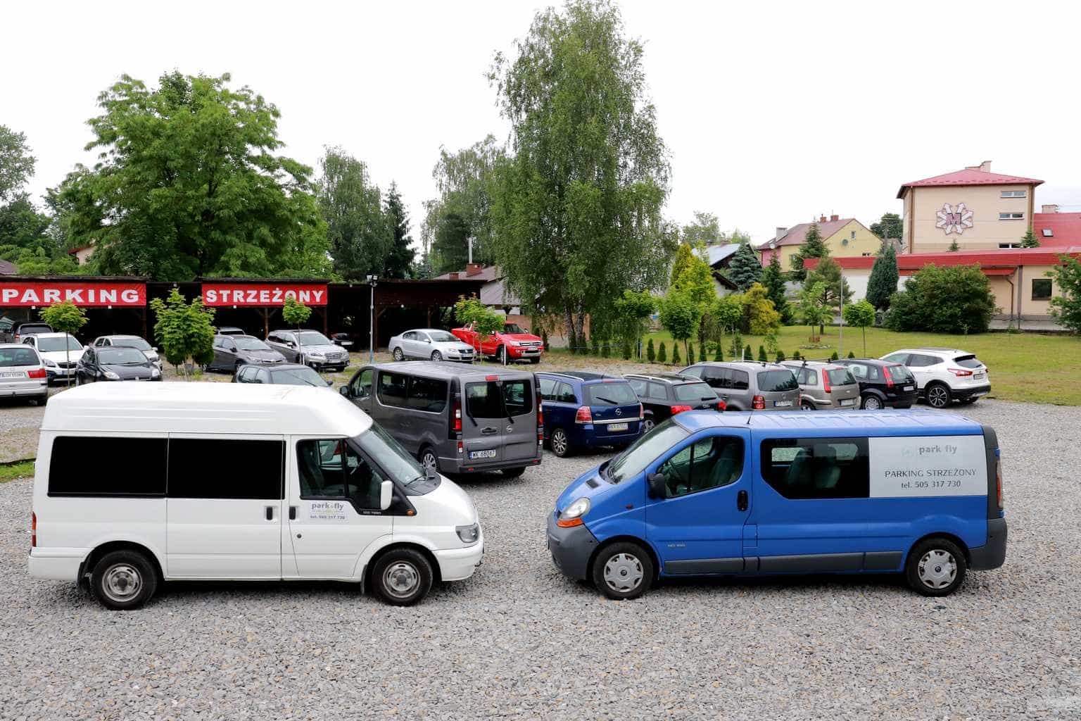 Zdjęcie parkingu Jasionka Parking | Park & Fly Rzeszów Rzeszów lotnisko