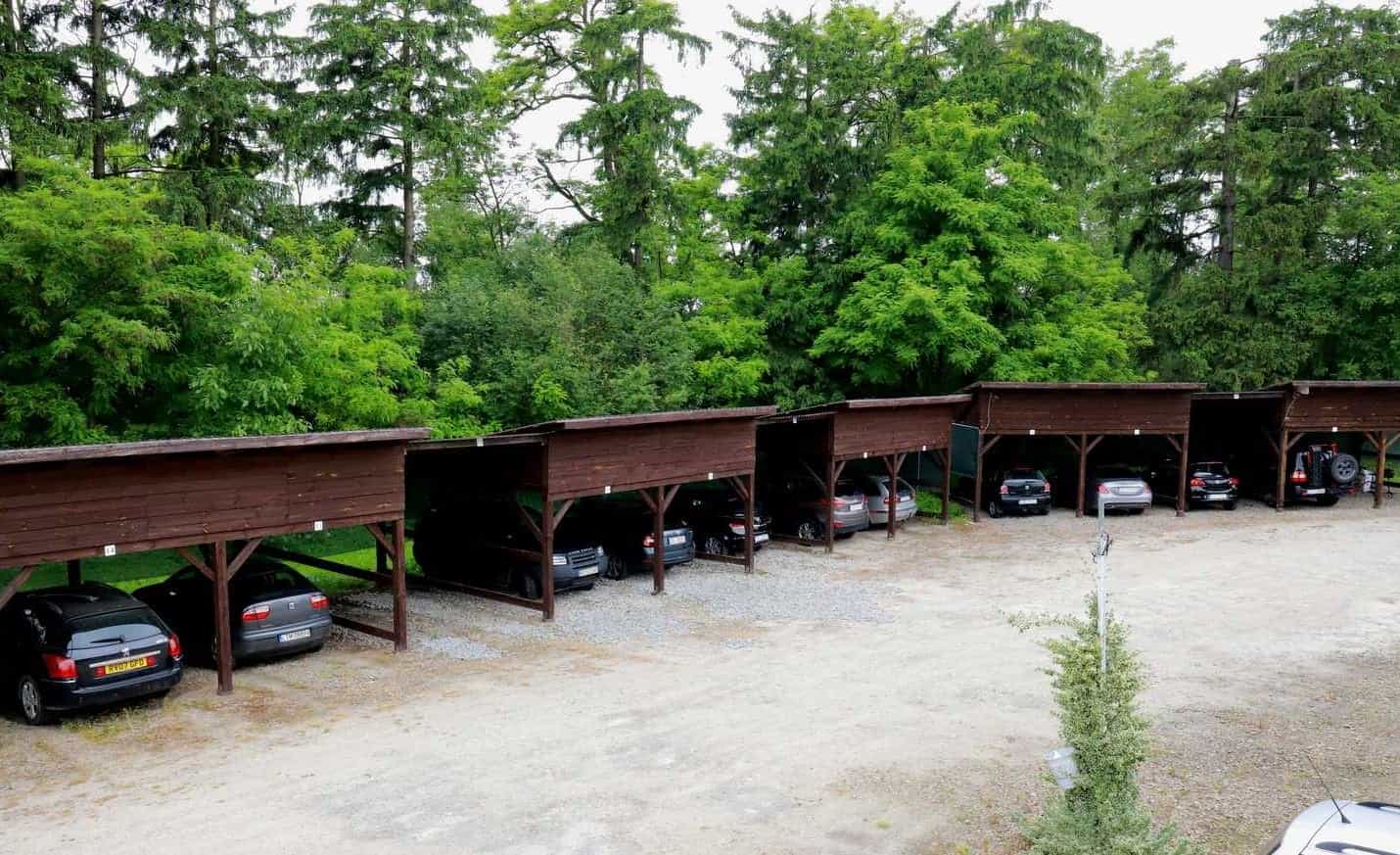 Zdjęcie parkingu Jasionka Parking | Park & Fly Rzeszów Rzeszów lotnisko