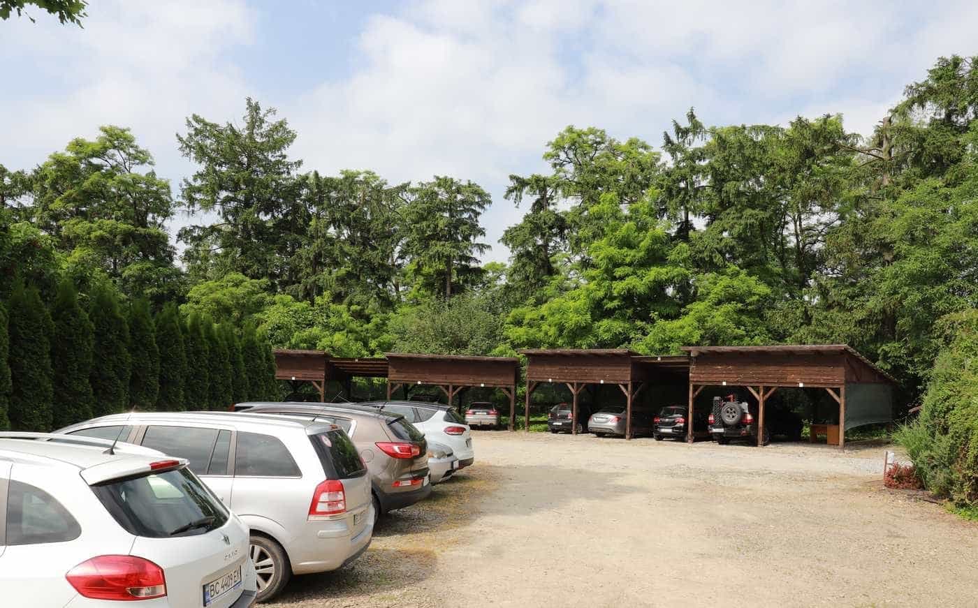 Zdjęcie parkingu Jasionka Parking | Park & Fly Rzeszów Rzeszów lotnisko