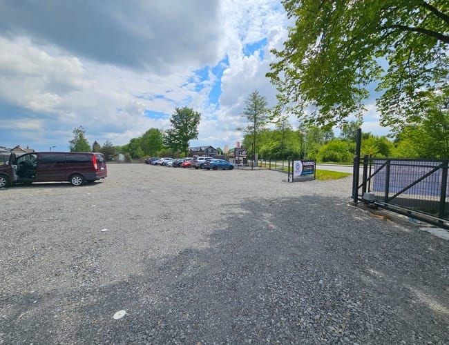 ParkZone - parking lotnisko Rzeszów-Jasionka (RZE) - zdjęcie 9