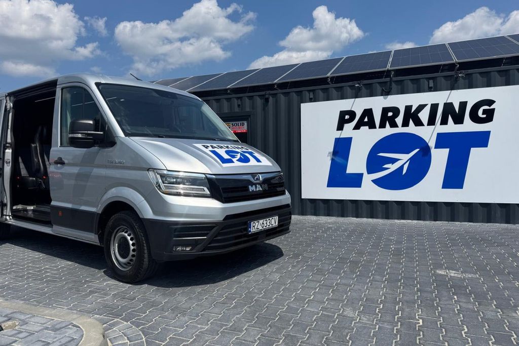 Parking LOT Jasionka - bus transferowy MAN - lotnisko Rzeszów-Jasionka (RZE)