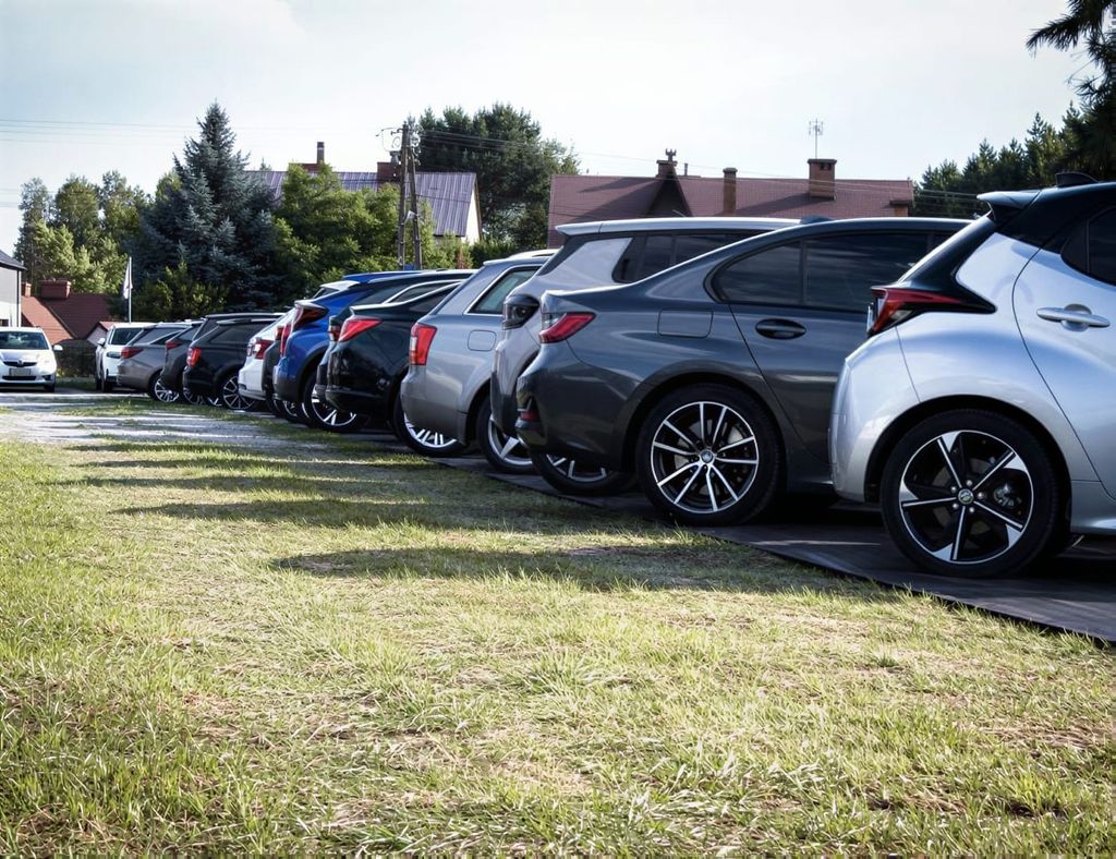 Odlotowy Parking Jasionka - lotnisko Rzeszów (RZE) - zdjęcie 5