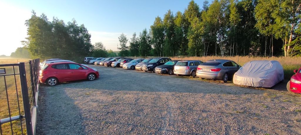 Kierunek Jasionka - wjazd i ogrodzony plac - lotnisko Rzeszów-Jasionka (RZE)