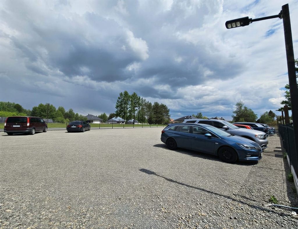 ParkZone - parking lotnisko Rzeszów-Jasionka (RZE) - zdjęcie 4